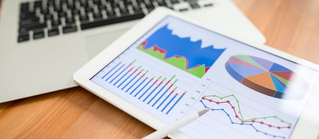 <span>Deepening the</span> <br>understanding of trends in e-commerce